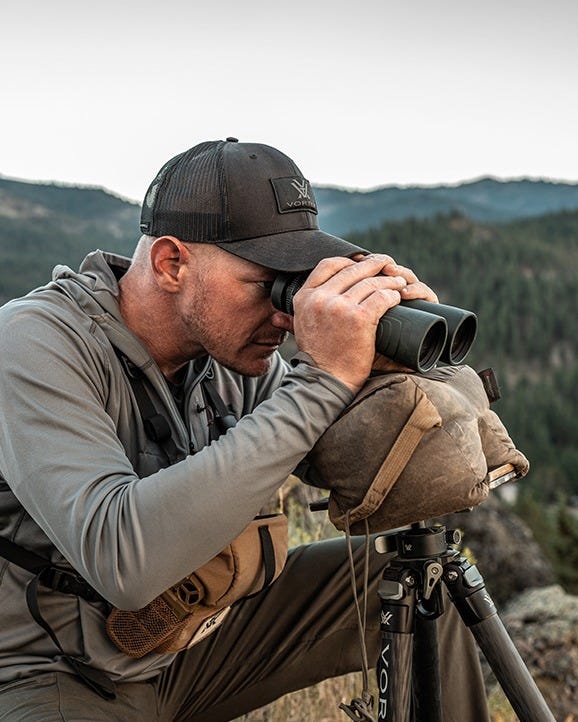 Vortex Talon HD 10K 12x50 Binocular in use ranging