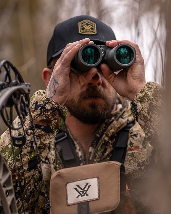Vortex Ranger HD 3000 Binocular in use ranging
