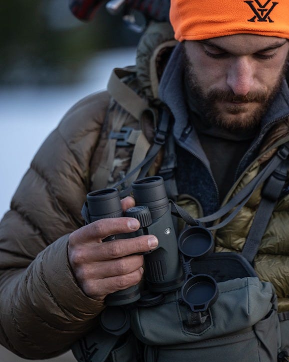 Vortex Razor UHD 10x32 Binocular in use glassing